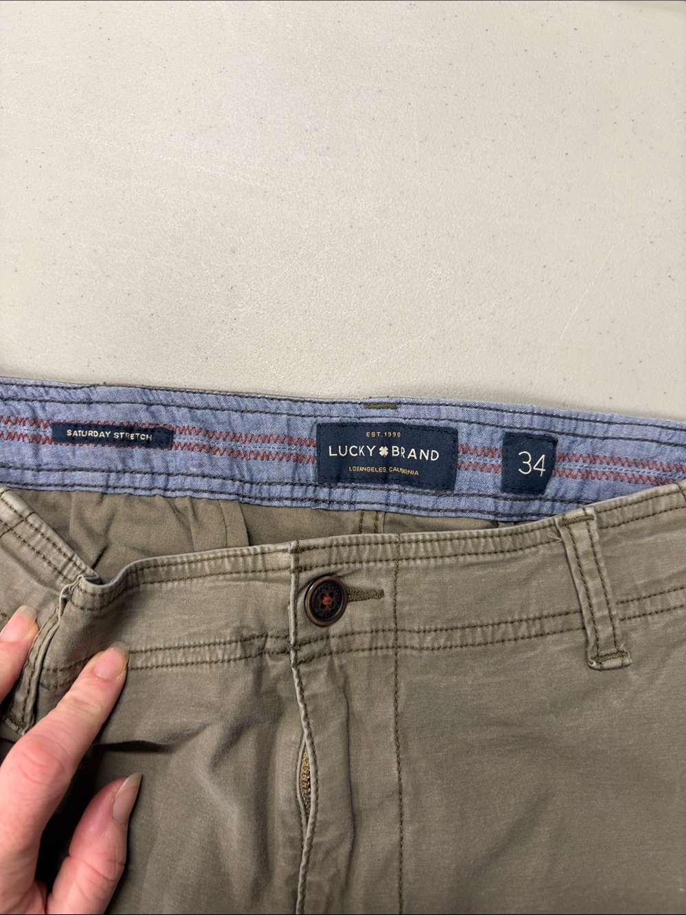 Lucky Brand Men’s Saturday Stretch Khaki Flat Front Shorts - Picture 2 of 3